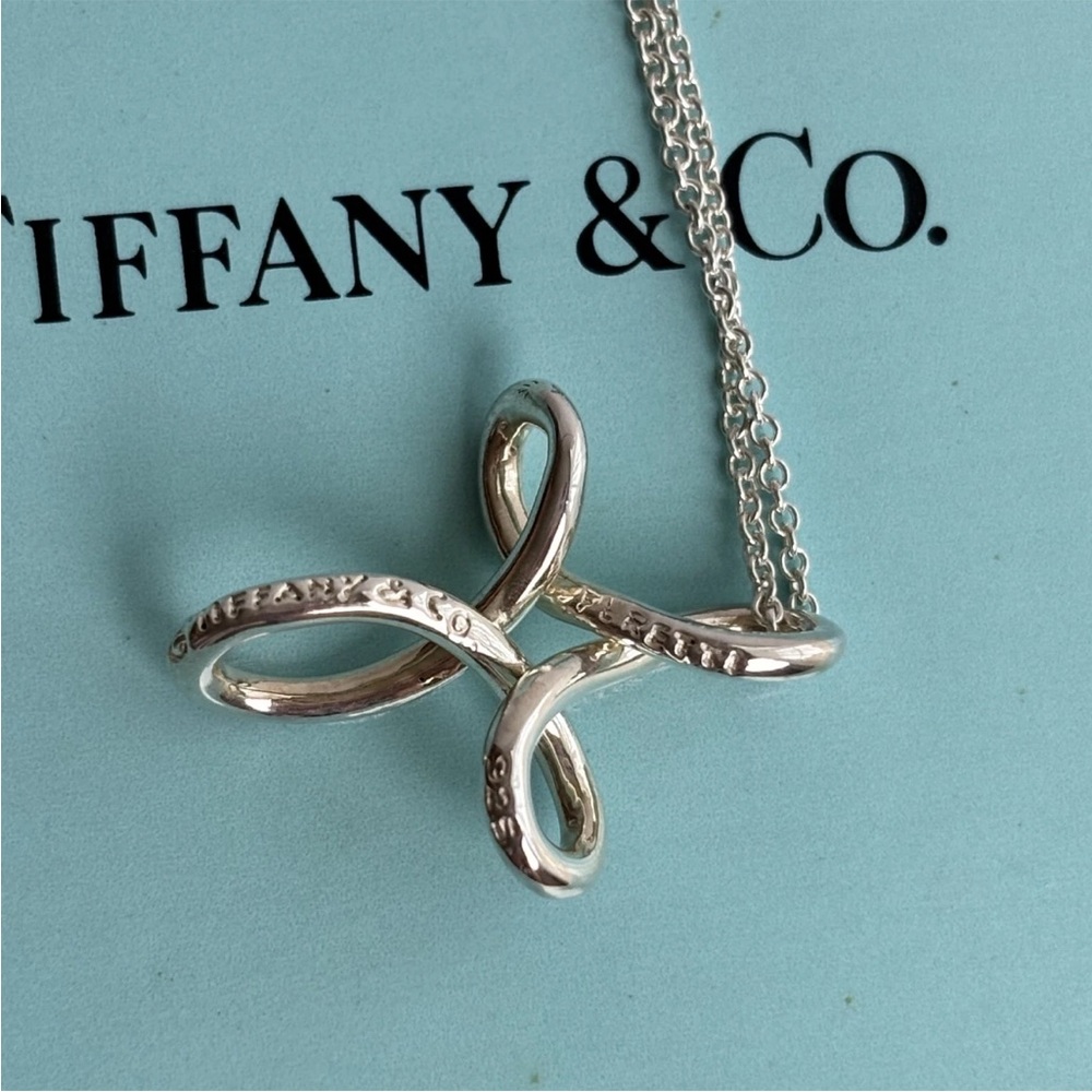 Tiffany & Co. 💯% Auth Infinity Cross Necklace w/Pouch ✨925 Sterling ✨EUC✨ - Picture 3 of 8